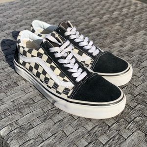 Old Skool Checker Board Women’s Vans